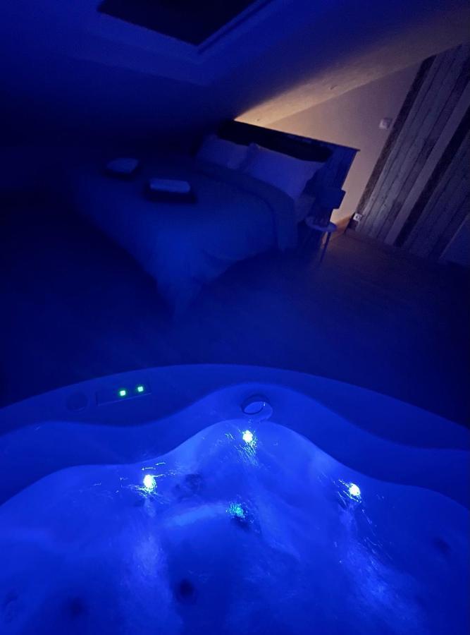 Le Nid D'Amour 2Pers / Wifi / Sauna ウーセン エクステリア 写真