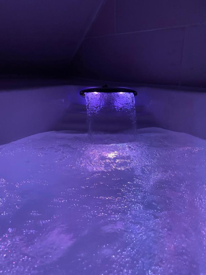 Le Nid D'Amour 2Pers / Wifi / Sauna ウーセン エクステリア 写真